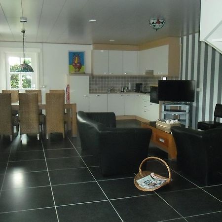 Herkenhoek 3 Bedroom Apartement Heeswijk-Dinther Екстериор снимка
