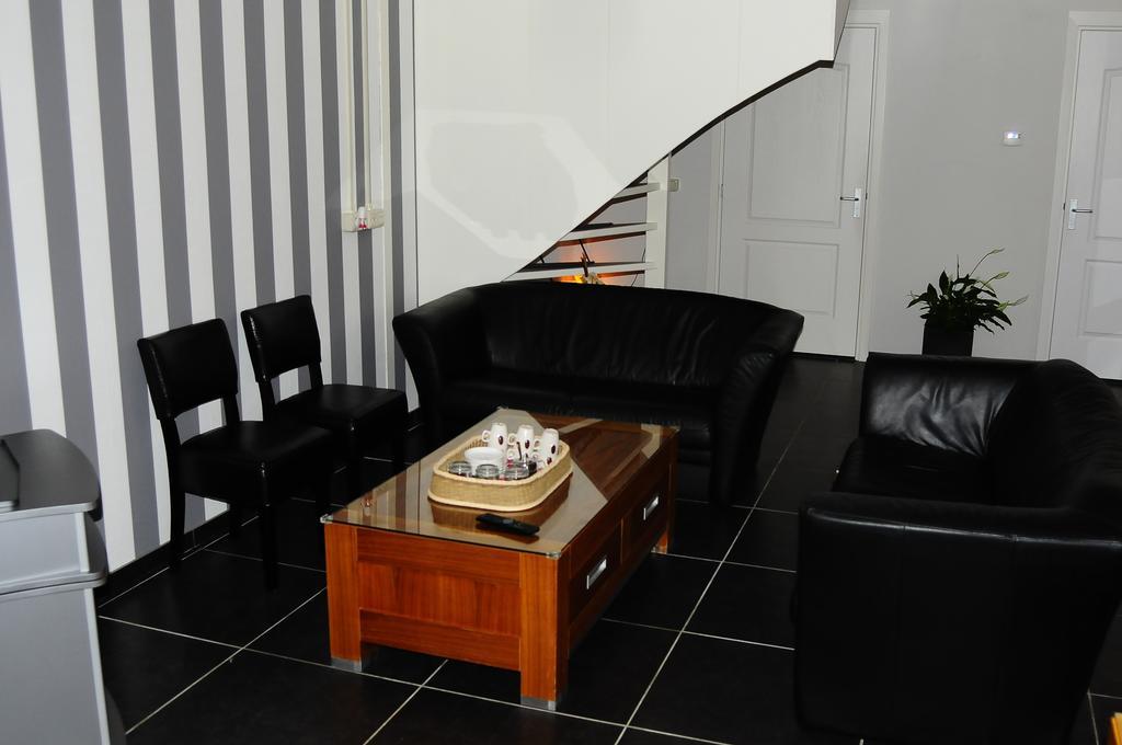 Herkenhoek 3 Bedroom Apartement Heeswijk-Dinther Екстериор снимка